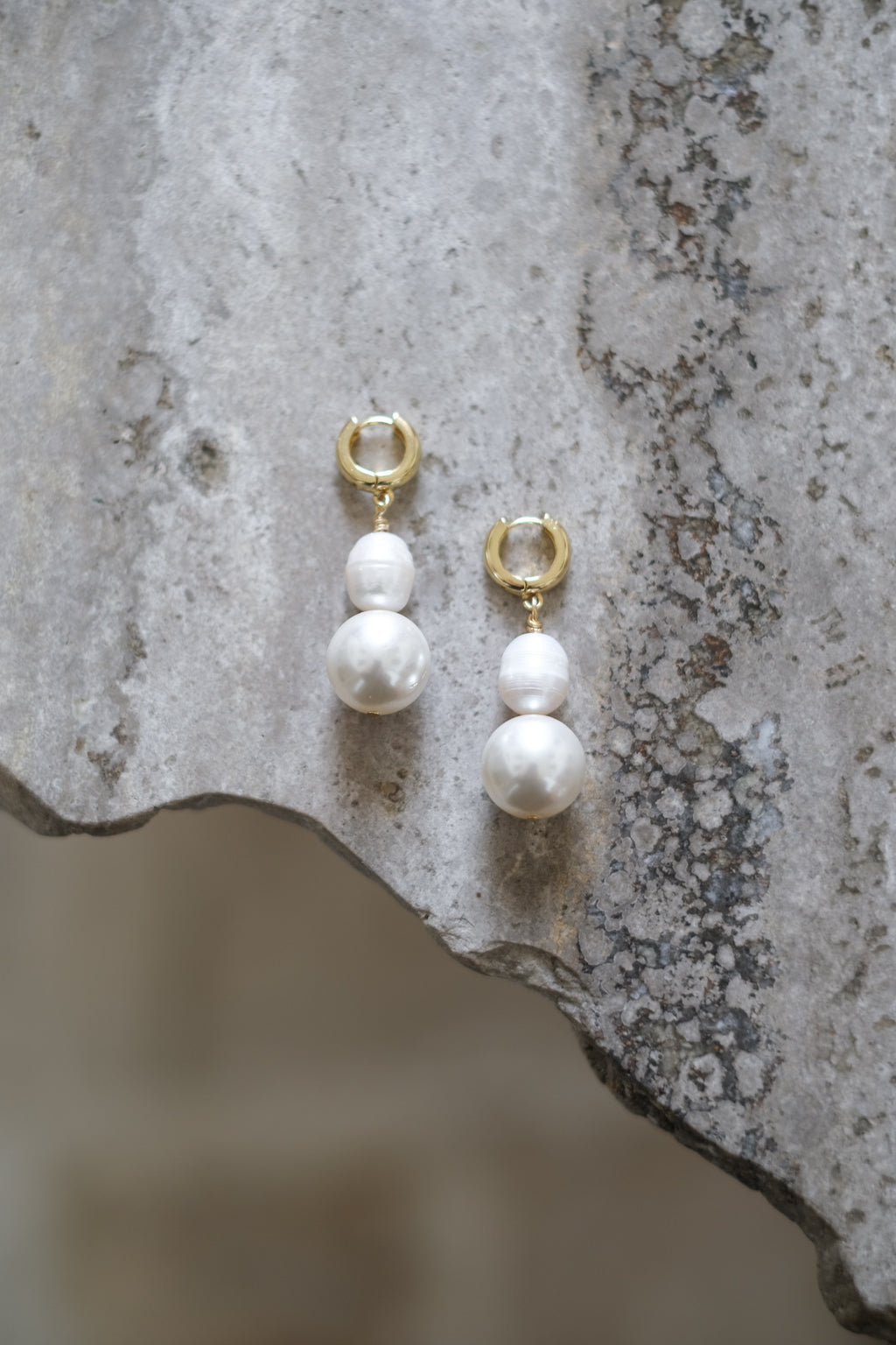Alba Pearl Earrings