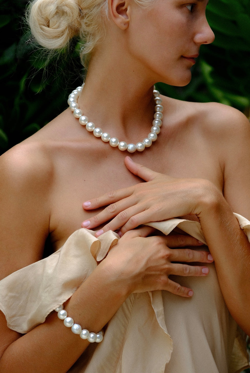 Alba Pearl Necklace